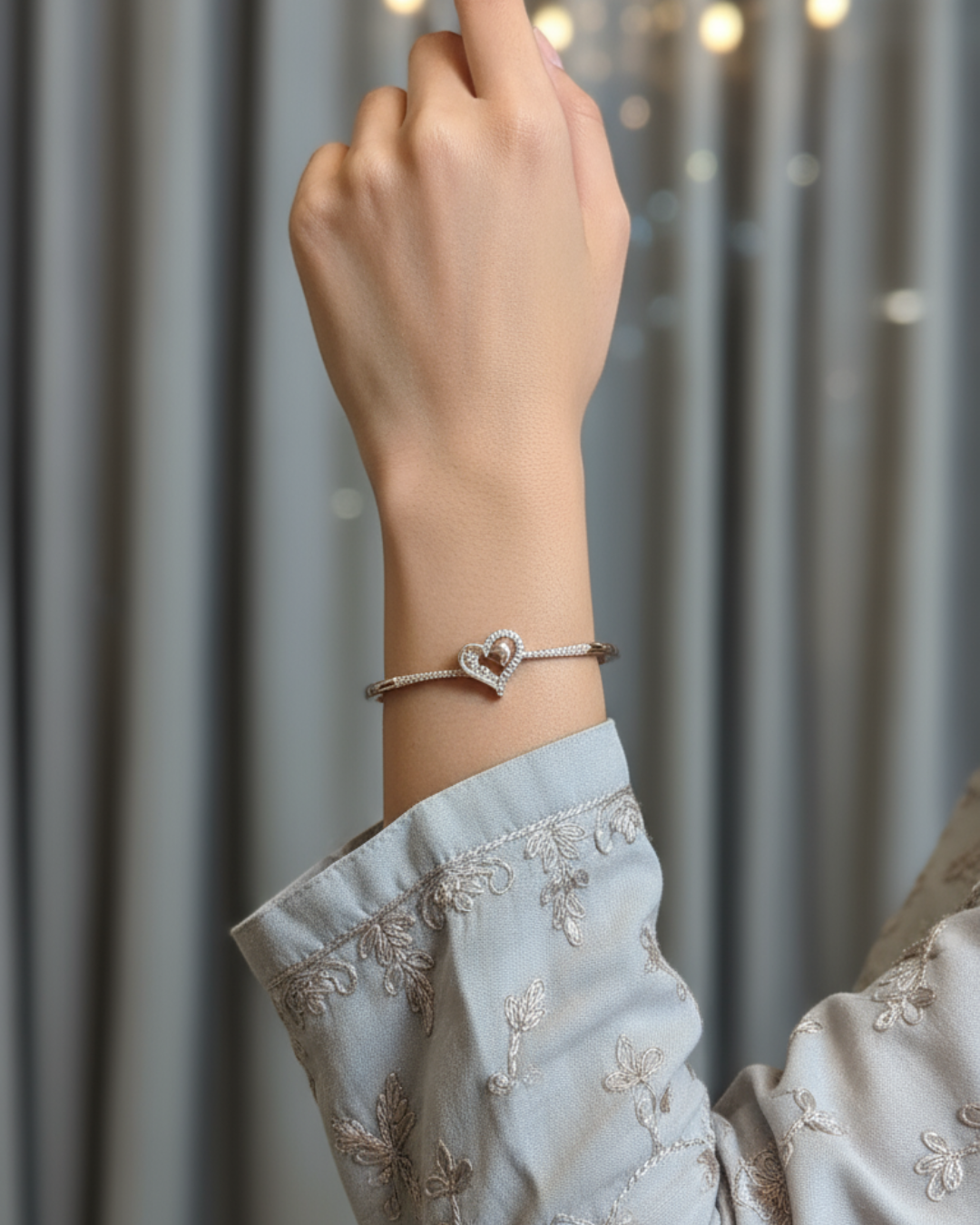 Rose Gold Heart Minimal Bracelet