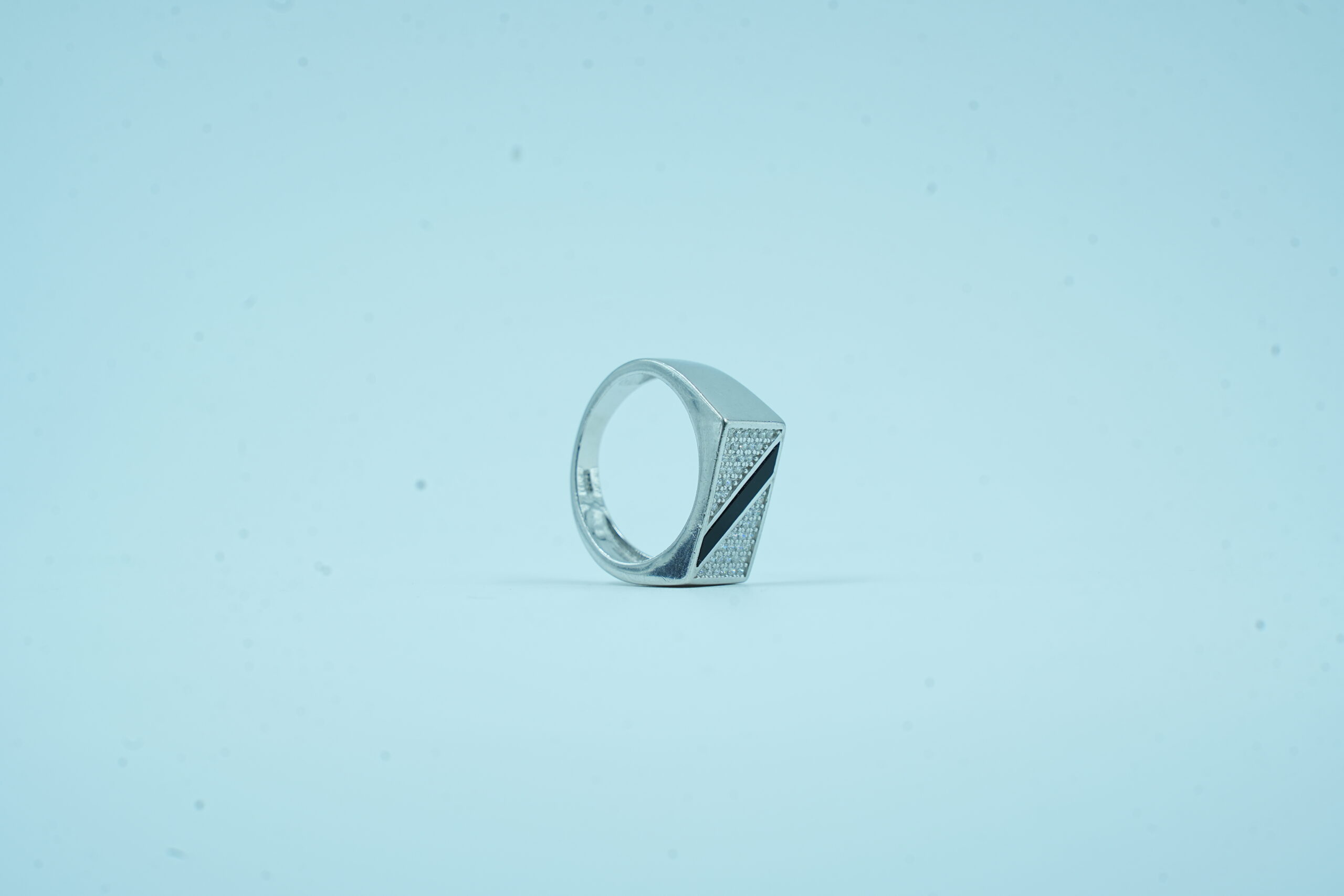 Mens Ring - Image 3