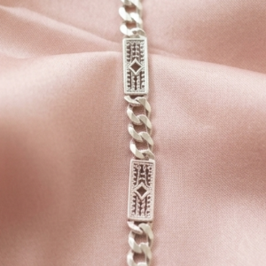 The Double Oval Twist