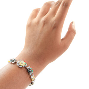 Colourfull Swir Reardrop pendent Bracelet