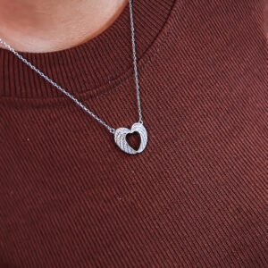 Heartbeat silver chain