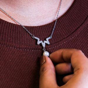 Half star wave designed chain