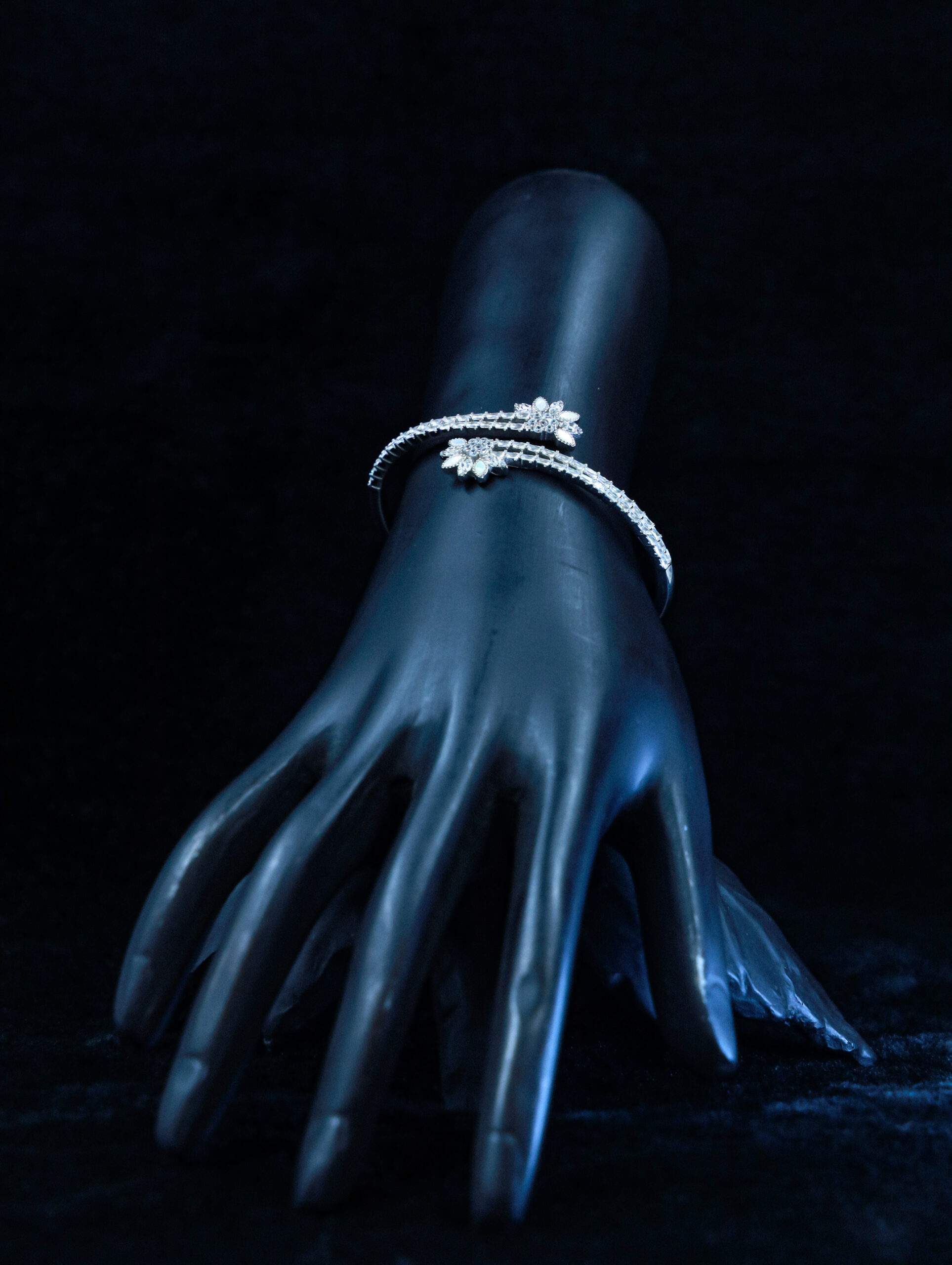 Twin Flora Sparkle Bangle