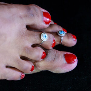 Evil eye silver toe ring