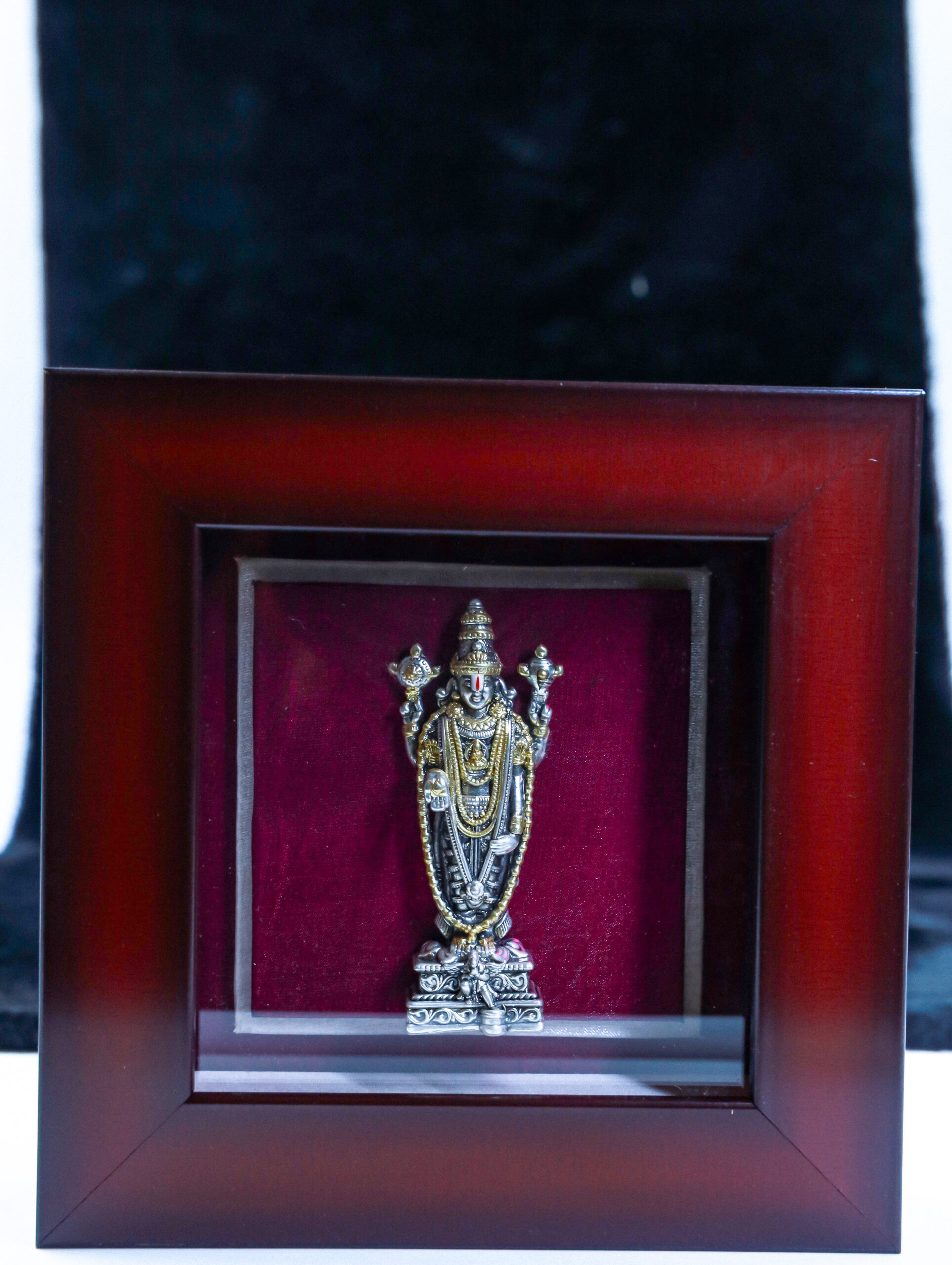 Tirumala Srinivasa Swarna Kireeti