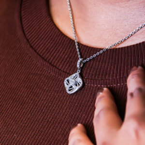 Diamond shaped intricate floral chain