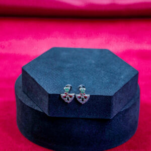 Onyx Clover Spark Studs